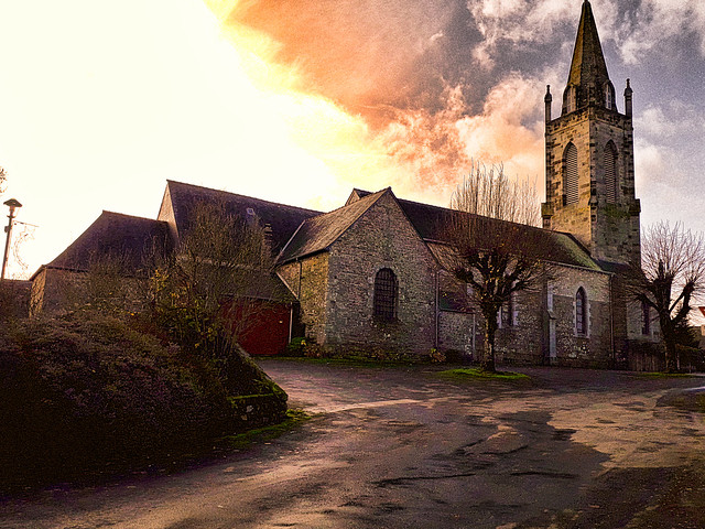 Eglise de village breton.