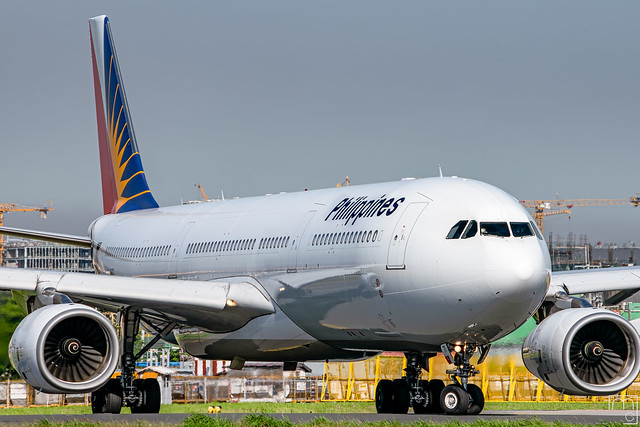 Philippine Airlines - Airbus A330-343 / RP-C8771 @ Manila