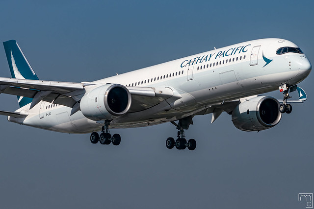 Cathay Pacific - Airbus A350-941 / B-LRE @ Manila