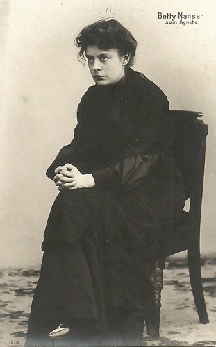Betty Nansen in the play Agnete