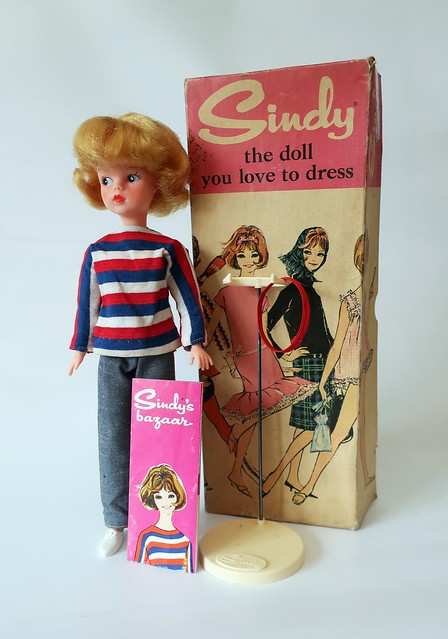 Blonde Weekender Sindy 1963 box