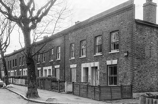 Houses, Vestry Rd, Camberwell, Southwark, 1989 89-2d-56