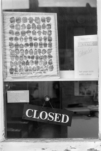 Hairdresser, Window, North Cross Rd, East Dulwich, Southwark, 1989 89-2c-46