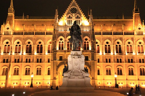 budapest hungary ungarn hongrie parlement nuit parliament night parlament nacht histgeo