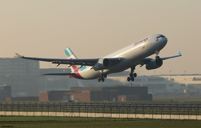 Eurowings/Brussels Airlines Airbus A330-342 OO-SFB