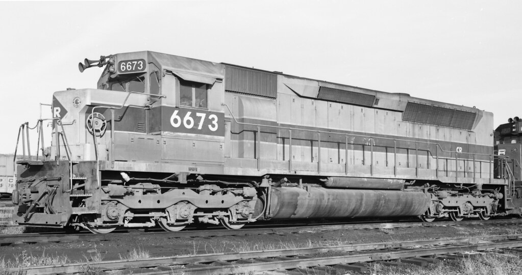 Conrail EMD SDP45 6673