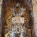 capilla con pintura de la Virgen interior Iglesia de la Misericordia Tavira Algarve Portugal 03