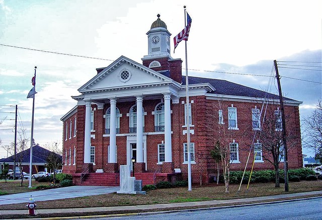 Bacon County Courthouse- Alma GA (1)