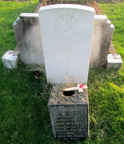 Second World War Grave, Hebburn