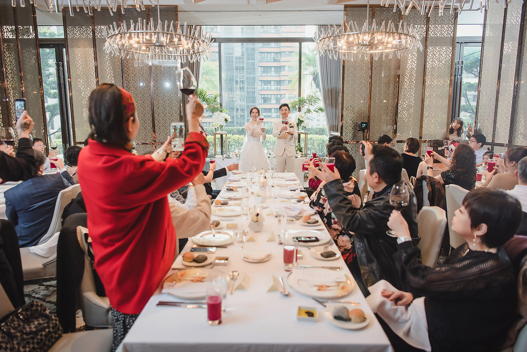 [婚禮攝影]晨裕諭萱 幸福午宴@美福飯店-最專業的團隊完成每場完美婚禮紀錄，拍的不只好更要快! #婚禮拍立得
