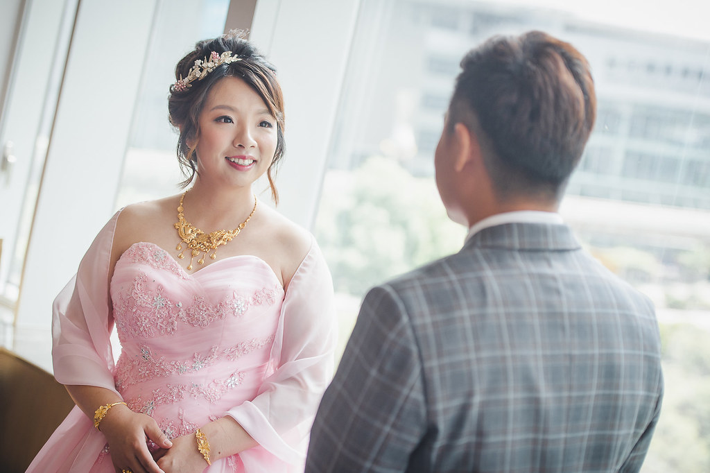 [婚禮攝影]俊騰伶芳 幸福午宴@南港雅悅-最專業的團隊完成每場完美婚禮紀錄，拍的不只好更要快! #台北婚攝