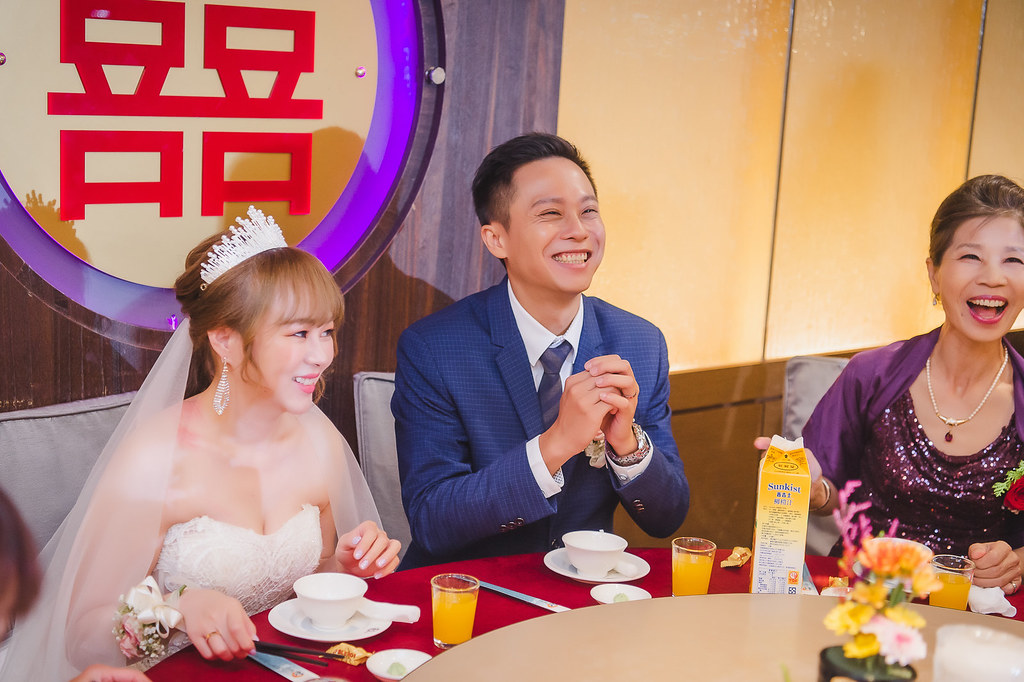 [婚禮攝影]俊生愃庭 文定迎娶晚宴@新東南海鮮餐廳 汀州店-最專業的團隊完成每場完美婚禮紀錄，拍的不只好更要快! #婚攝作品