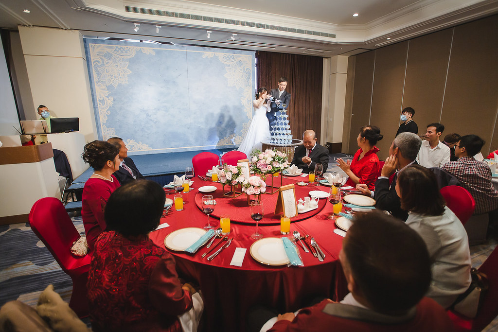 [婚禮攝影]Robbie & Vickie 幸福午宴@汐止富信飯店-最專業的團隊完成每場完美婚禮紀錄，拍的不只好更要快! #婚禮紀錄