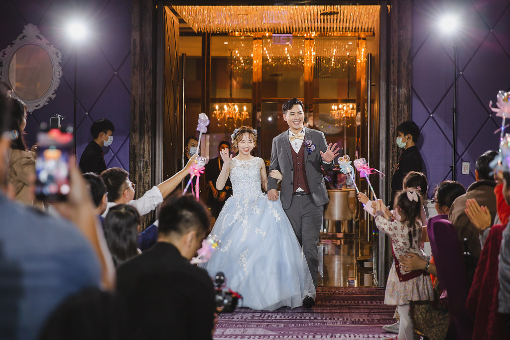 [婚禮攝影]文祥思廷 迎娶晚宴@南港雅悅會館-最專業的團隊完成每場完美婚禮紀錄，拍的不只好更要快! #婚禮拍立得