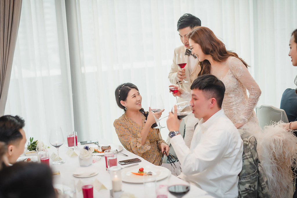 [婚禮攝影]晨裕諭萱 幸福午宴@美福飯店-最專業的團隊完成每場完美婚禮紀錄，拍的不只好更要快! #婚攝推薦