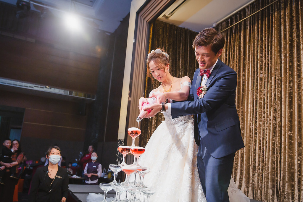[婚禮攝影]志堅宜萱 文定迎娶證婚午宴@維多麗亞酒店-最專業的團隊完成每場完美婚禮紀錄，拍的不只好更要快! #婚禮紀錄