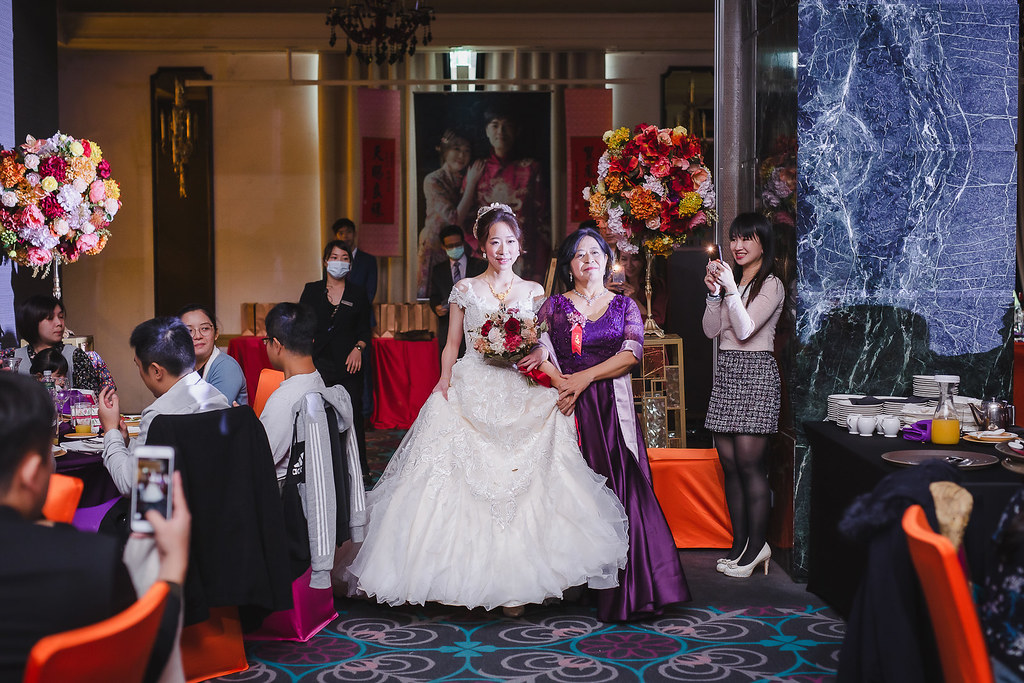 [婚禮攝影]志堅宜萱 文定迎娶證婚午宴@維多麗亞酒店-最專業的團隊完成每場完美婚禮紀錄，拍的不只好更要快! #婚攝