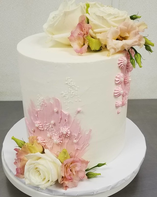 Cake by I Dream of Jeanne Cakes