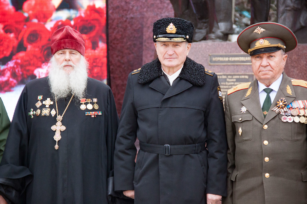 В Геленджике почтили память героев десантников-куниковцев