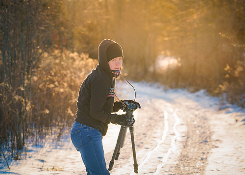 sunset evening goldenhour people child son boy tripod snow trail outside cold winter january sunlight atmosphere candid surprise sony alpha a7riii ilce7rm3 sel70300g telephoto bokeh blur background maryland montgomery bluemash naturetrail