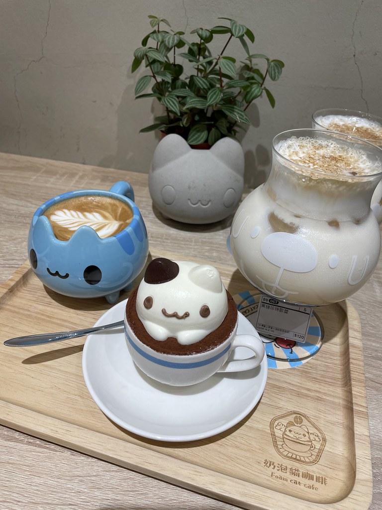 咖波屋&奶泡貓咖啡
