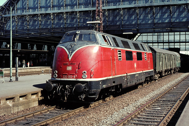 DB 220 003 Bremen Hbf 26.05.1977