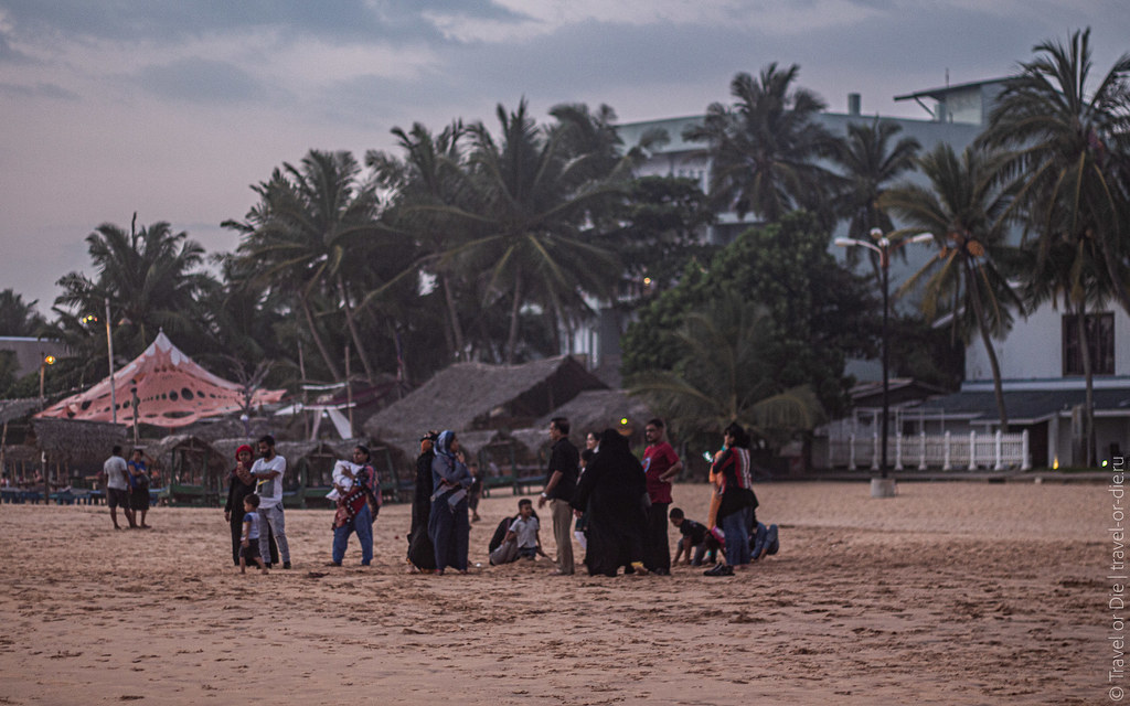 Narigama-Beach-Hikkaduwa-Sri-Lanka-canon-3268