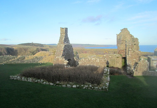 Dunnottar Castle, Interior Ruins