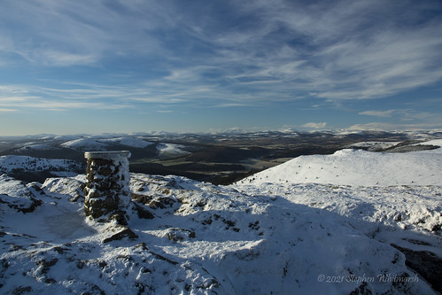 bennachie aberdeenshire scotland winter snow ice mountain hills rocks rock landscape nature topic