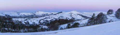 landscape derbyshire peakdistrict darkpeak goldenhour sunrise hopevalley winhill snow winter thegreatridge beltofvenus antitwilightarch