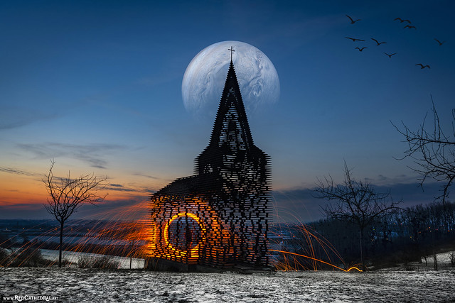 Wintermoon, Fire & Ice at dusk.. the unEarthly version