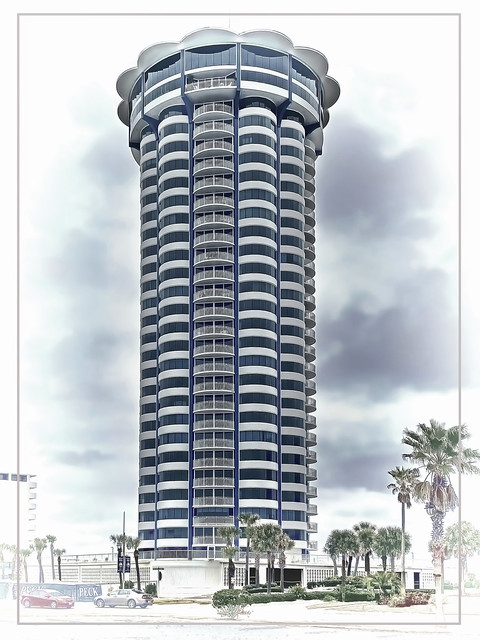 Peck Plaza Condominiums, 2625 S Atlantic Avenue, Daytona Beach Shores, Florida, USA / Built: 1974 / Architect: David A. Leete / Floors: 29 / Height: 272.00 ft / Architectural Style: Modernism / Building Usage: Residential Condominium