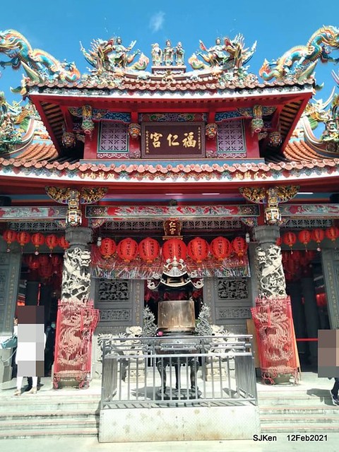 Visit Taoyuan temple"Furengong"(桃園大溪老街福仁宮) and pray for happiness & heath on first day of CNY on Feb 12, 2021.