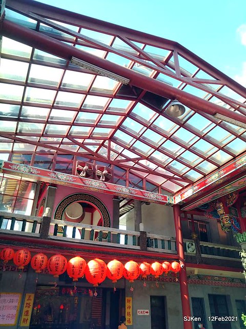 Visit Taoyuan temple"Furengong"(桃園大溪老街福仁宮) and pray for happiness & heath on first day of CNY on Feb 12, 2021.