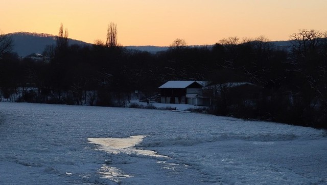 Abends an der zugefrorenen Fulda