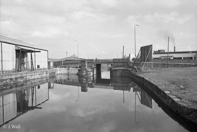 Wakefield Weir Entrance Canal 1985