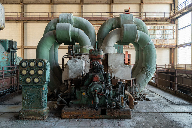 Steam Turbine Generator