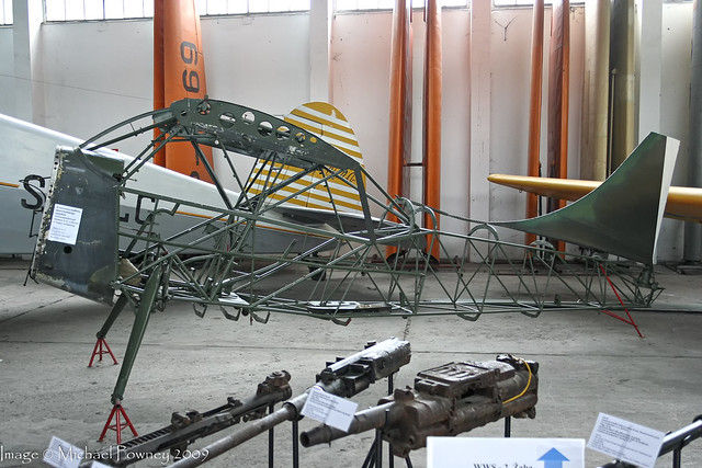 42-98643 - 1943 build Stinson L-5B Sentinel, displayed at the Polish Aviation Museum, Krakow