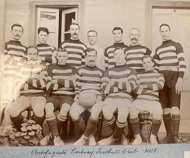 el equipo, muy inglés, de football club de Antofagasta Railway  1908  FCAB