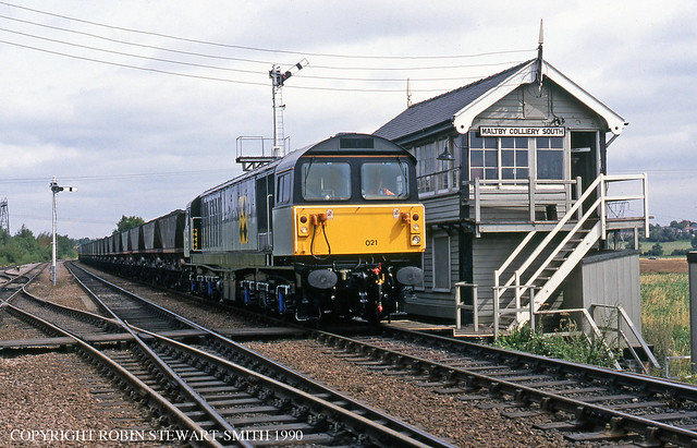 BR Class 58 No 58021 passes Maltby Colliery South Signal Box (Great Central Railway 1912) with loaded MGR 7F43 Harworth Colliery to Cottam Power Station on 11th August 1990