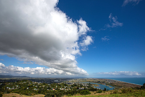 aotearoa newzealand longwhitecloud māori translation cumulus cloud whakatāne bayofplenty coastline summer landscape