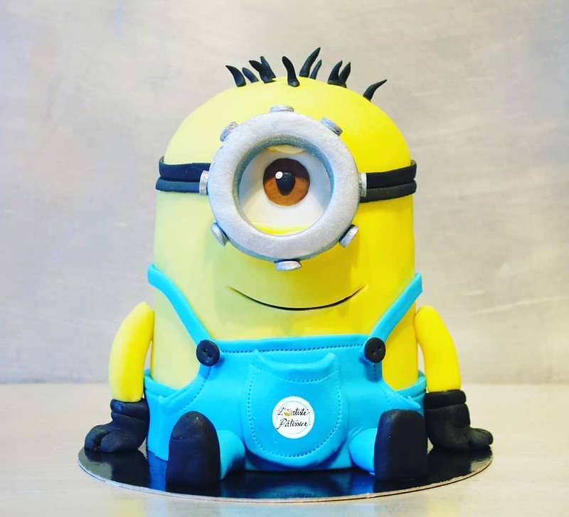 Minion Cake by L' Artiste Pâtissier