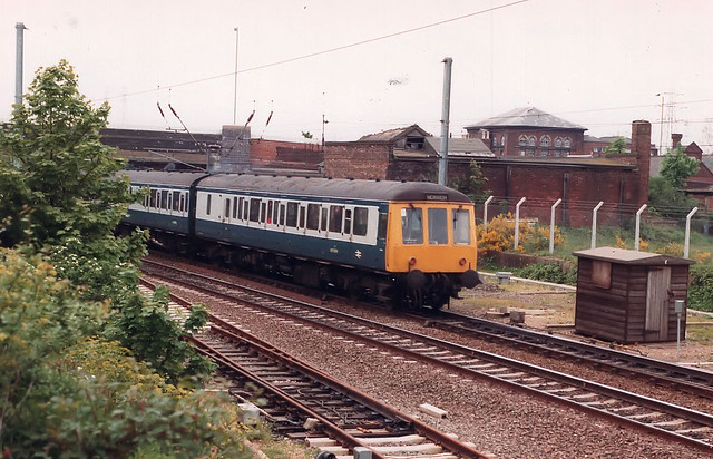 02581 DMU Trowse Lower Junction Norwich 21.05.1988
