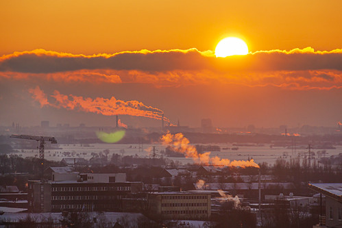 20210219_F0001: Snowy sunset over Malmö by wfxue, - From that time #10YearsAgo I climbed a small hill to see sunset over souther Sweden. The sunset li