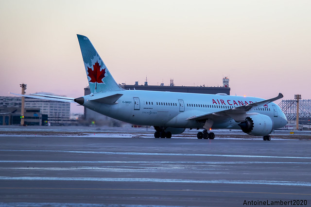 Air Canada Boeing 787-8 Dreamliner C-GHQY YUL
