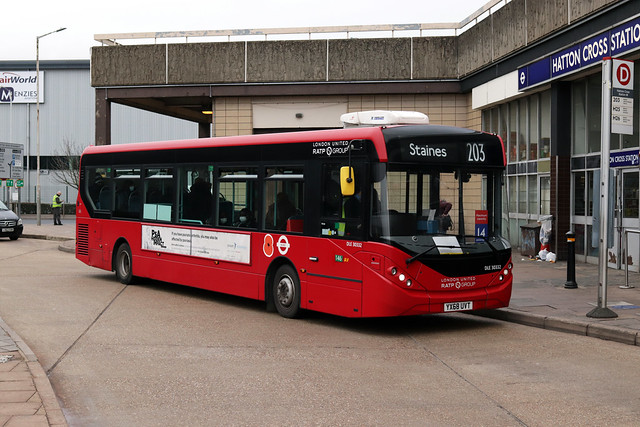 Route 203, London United, DLE30332, YX68UVT