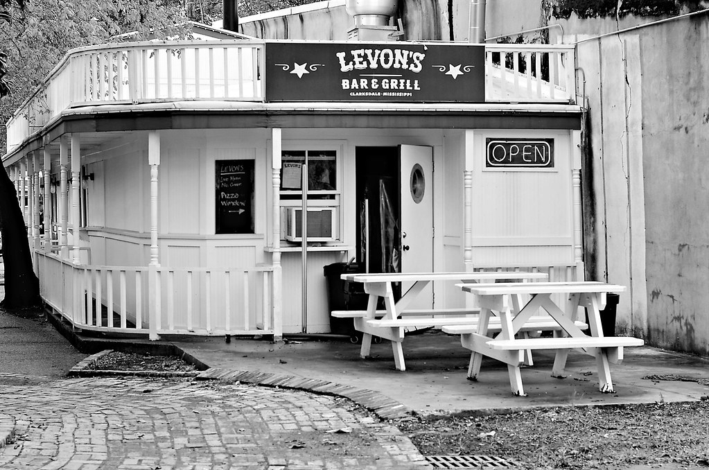 Levon's Bar & Grill -- Clarksdale, Mississippi  (Explore)