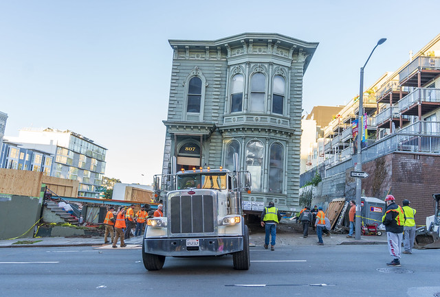 Victorian House Tilts at Start of Move - San Francisco