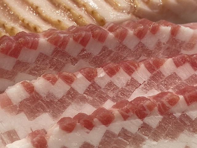Checkered bacon slices