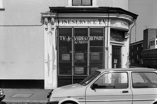 Shop, Wyndham Rd, Farmers Rd, Camberwell, Southwark, 1989 89-5b-53